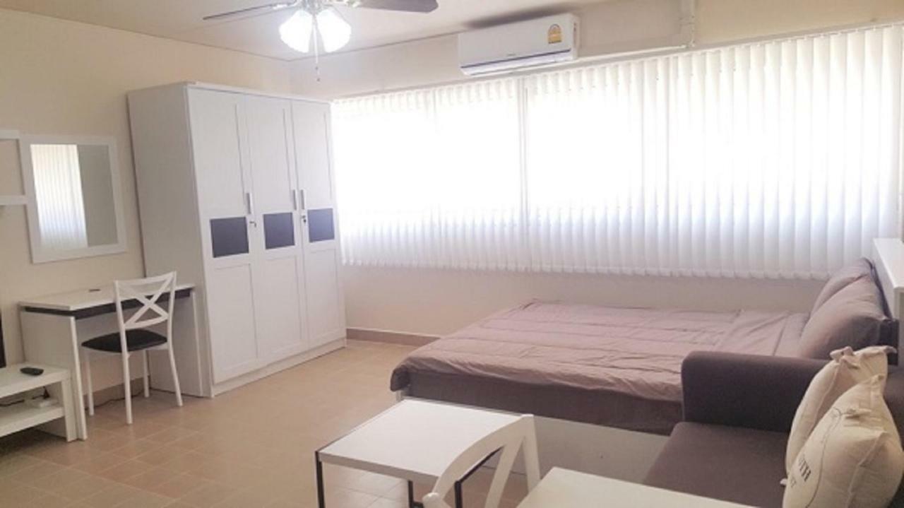 Condo P1 IMPACT Nonthaburi Esterno foto